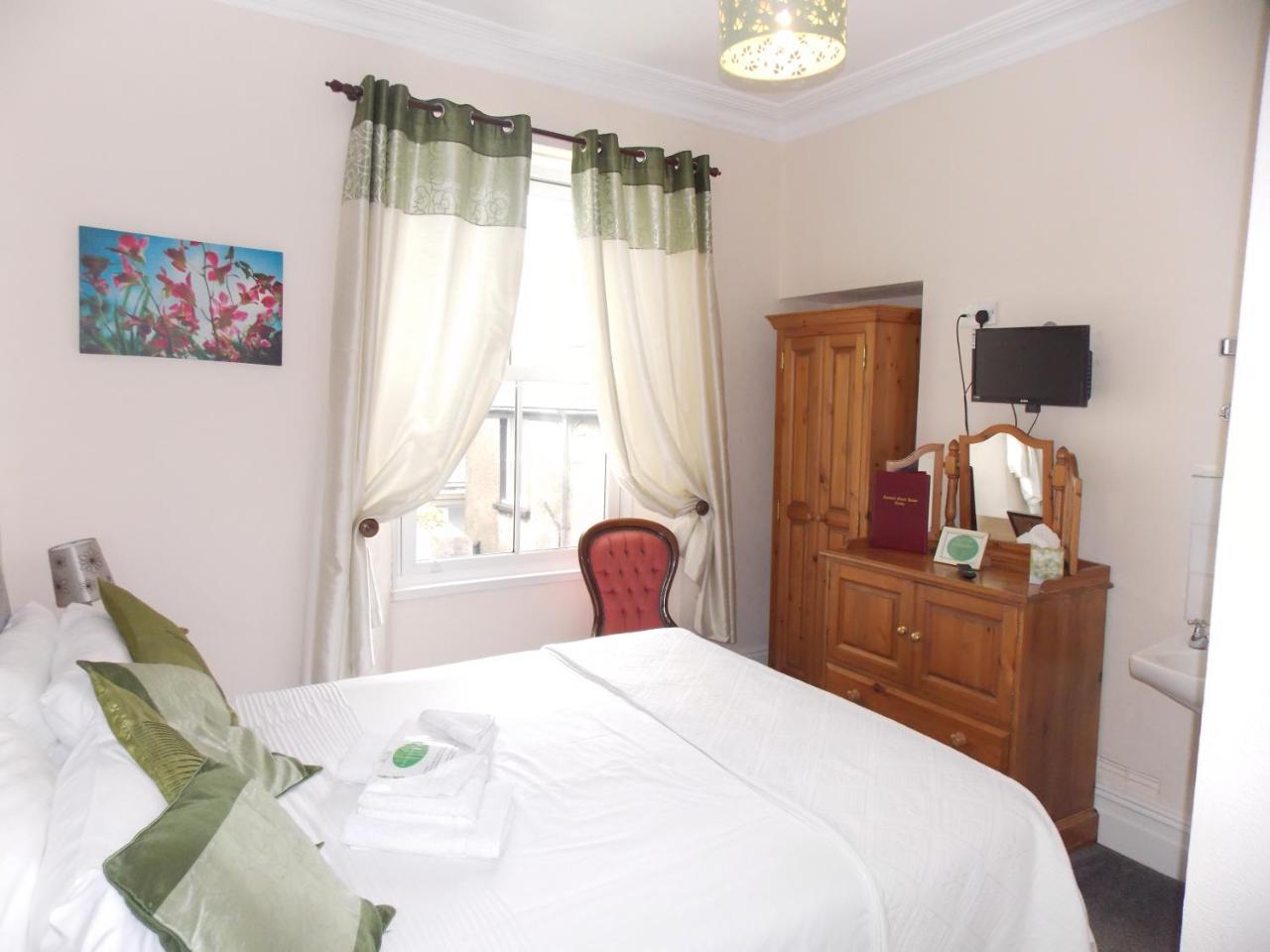 Ivy Bank Guest House Tenby Exterior foto