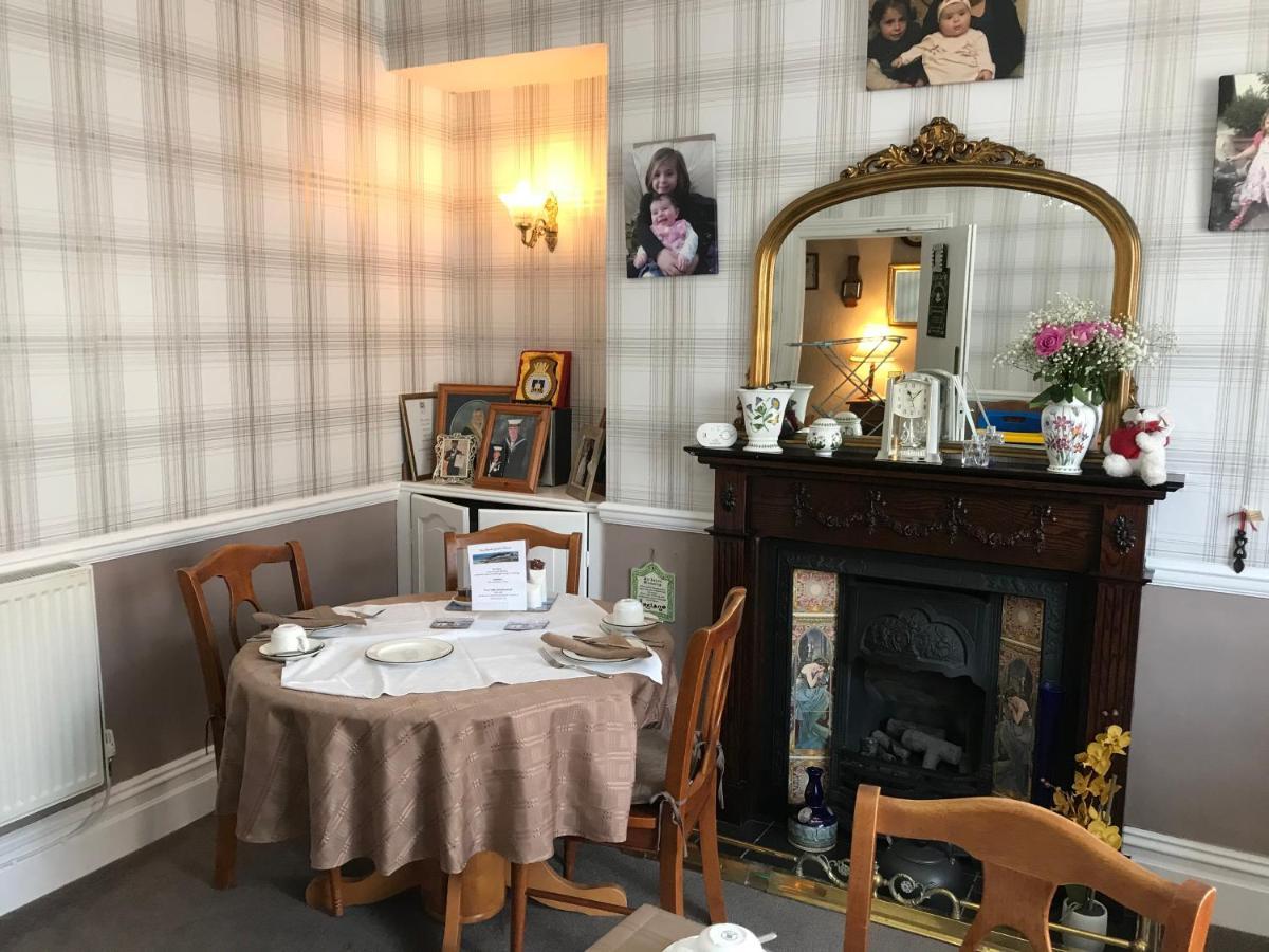Ivy Bank Guest House Tenby Exterior foto